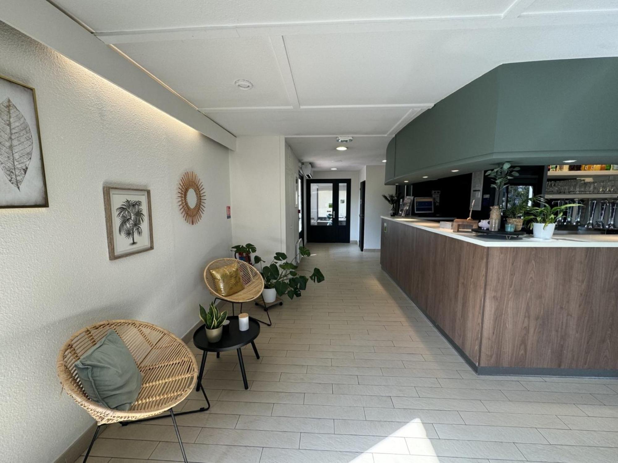 Campanile Saint-Avold Hotel Exterior photo