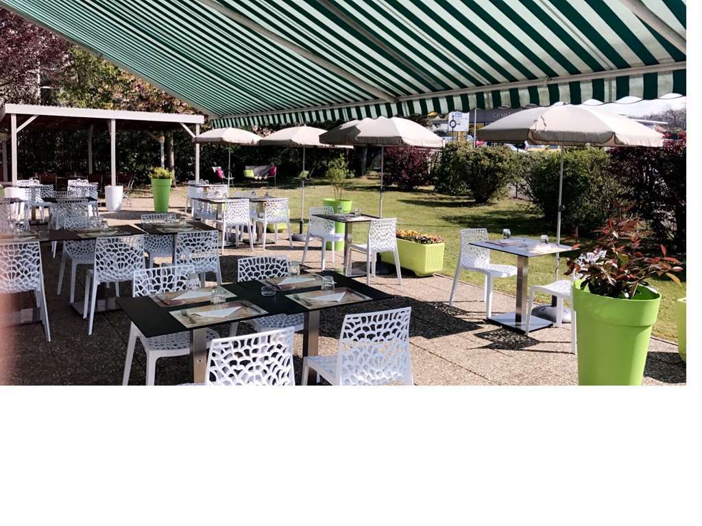 Campanile Saint-Avold Hotel Restaurant photo